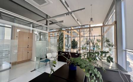 Išnuomojamos biuro/prekybos patalpos 507 m² Savanorių pr. su baldais.